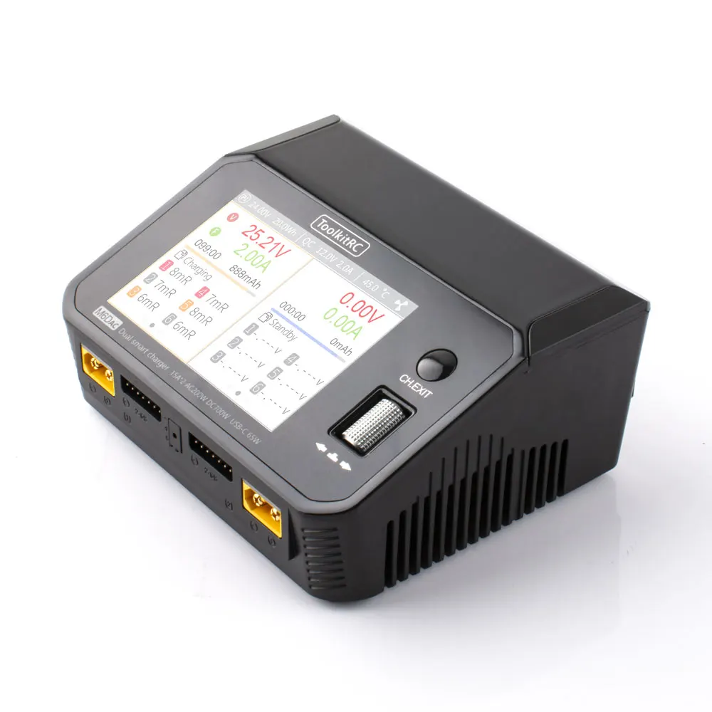 ToolkitRC M6DAC AC 200W DC 700 - Toolkitrc M6Dac Smart Charger recensione e prezzo